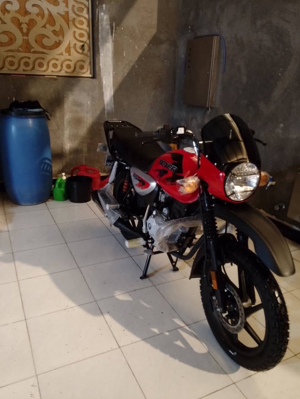 سلام عليكم دراجه بوكسر 2026بسمي رقم وكيله ابو كريم صارله 6ايام من طالعه محتاج ورد ابيع سعر 2900قفل ماخذه 3200 ماشيه24كيلو بس عنوان بصره براضعيه قرب مستشفى تعليمي رقم الهاتف ***********
