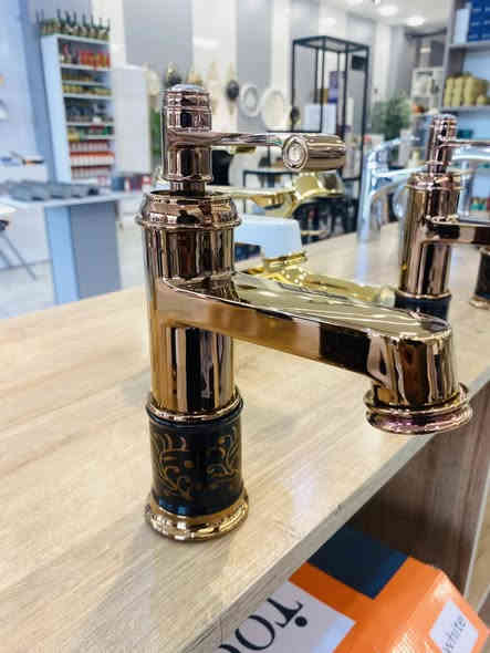 كل يوم جديد 

جودة تدوم، فخامة تُلهم، وسعر يُرضي الجميع
عرض خاص لغاية 21/11
130 الف فقط 
مغسلة بورسلين 60 cm كامل مع مرايا وخلاط وصوندة تصريف 
للاستفسار مراسلة صفحة او الاتصال بالرقم 
***********

#إبراهيم_صدف #صحيات_راقية #فخامة_وجودة #أسعار_مناسبة #ديكور_منزلي #خانقين #ديالى #تصاميم_راقية #راحة_وأناقة
