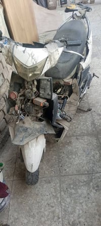 للبيع للبيع اف اس رقم وسنويه بسمي سعراها مليون شغاله ابيع كوم حديد 077...