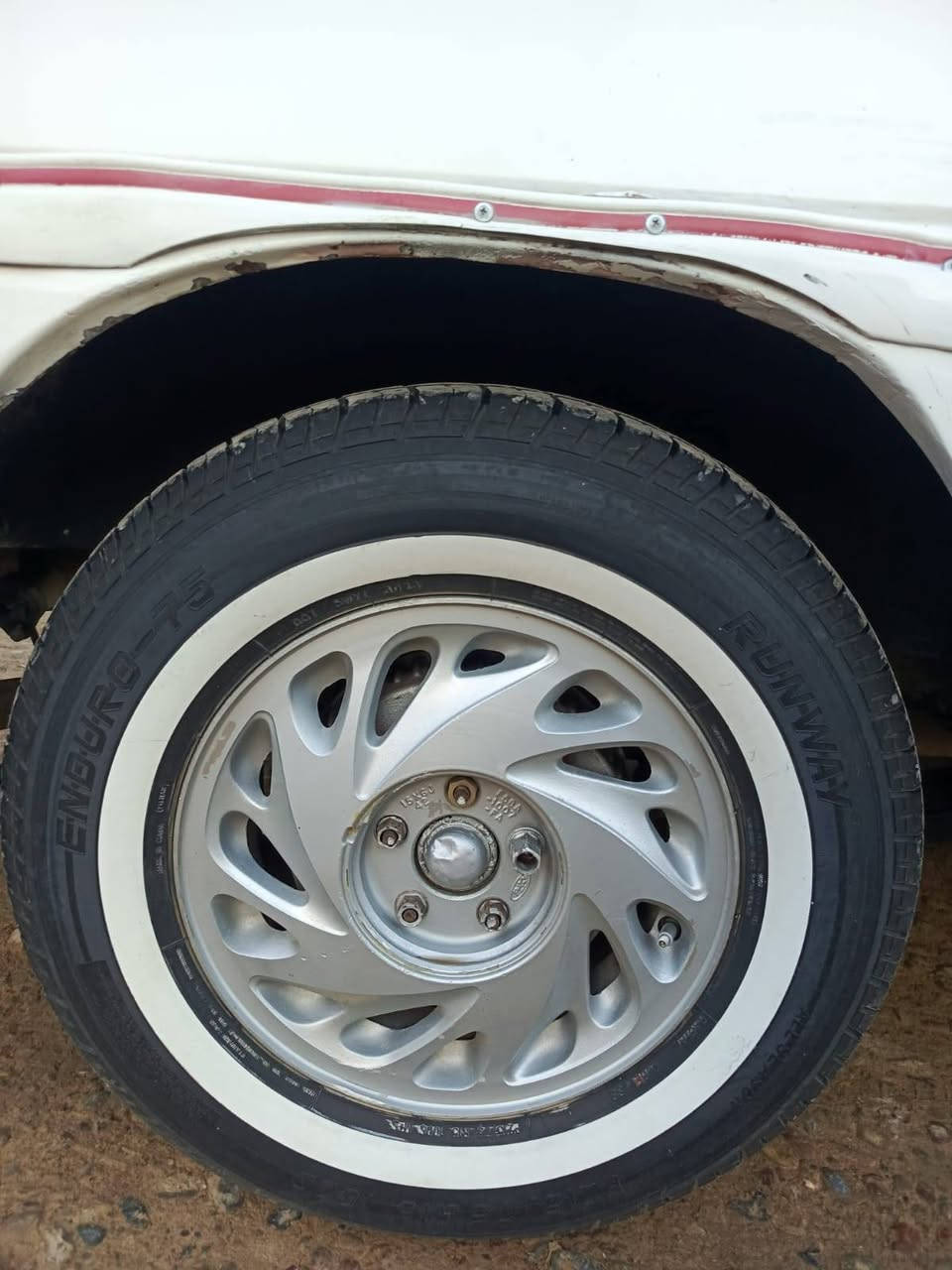 السلام عليكم
سياره للبيع او مراوس واذا اكو مكصوص 
فورد 7راكب
رقم نينوى تحويل وكاله
محرك وكير كامري ابو الجفه شرط شرط
تايرات جدد
كهربائيات شغاله وجاهزه
صدر الكدام شوي تعبان
مصبوغه حزام بدون حادث وبدون معجون
 سياره جاهزه اترايك للبصره شرط
السعر 35 وبي مجال قليل
اتصال او واتساب ***********
