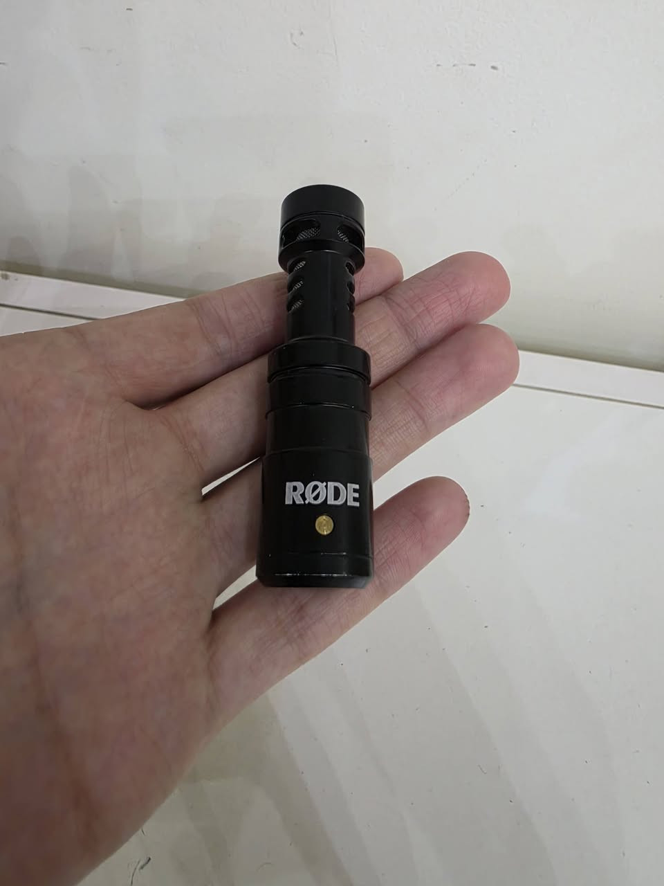 ميكروفون كاميرا احترافي من شركة رود
حديد ثقيل 
السعر : 30,000 الف

للطلب راسلني


**إذا كنت صاحب هذا الإعلان وتريد حذفه لأي سبب، رجاءا أرسل رسالة إلى الدعم الفني**
