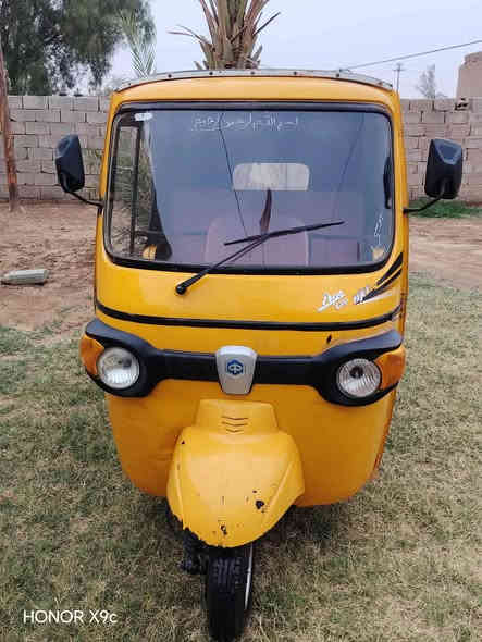 سلام عليكم تكتك. بياجو مديل 21 تكتك. خير من الله للبيع مستعجل. مكاني واسط. قضاء الحي. سعر. مليونين. 350وبيه مجال أوراق اصوليه   ***********  المو. شراي لا يكسر. بحلال العالم.  وشراي. بخدمته
