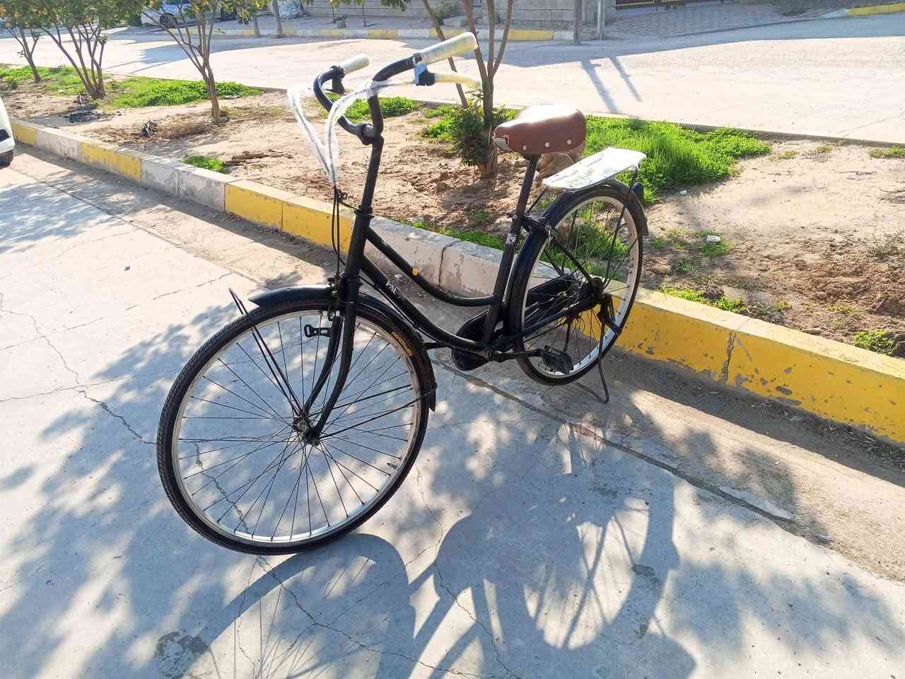 سلام عليكم للبيع باسكيل حجم {26} السعر {70} بي مجال قليل استفسار على اي رقم {{ ***********}} ؟؟؟
