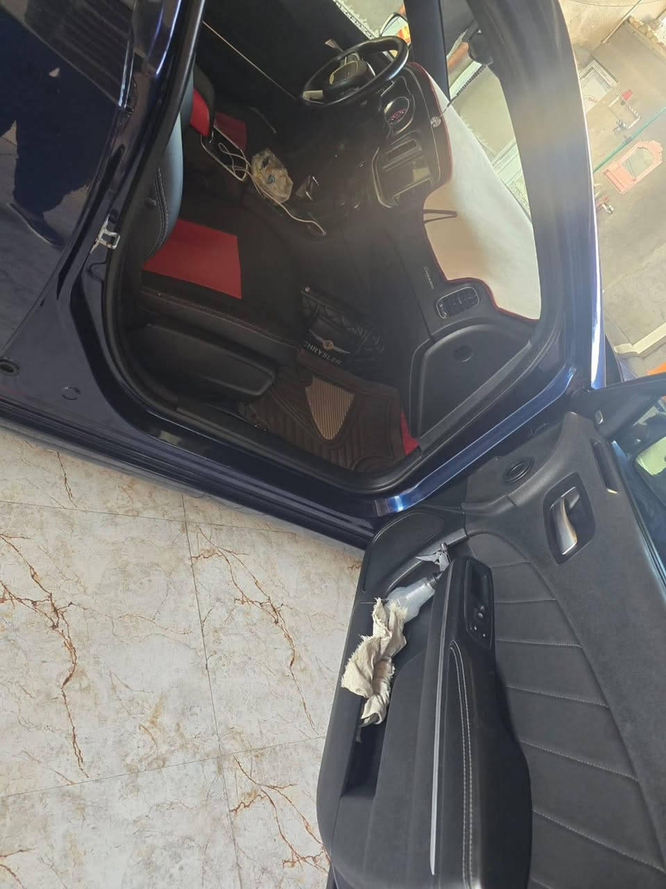 السلام عليكم للبيع جاجر موديل 15 أصل معلايه 18 حره تحويل ثاني يوم كفاله عامه جاهزه للخير داخل جديد حيل تخم تاير جاهزه شاشه جبيره مكاني البصره الهاتف ***********
