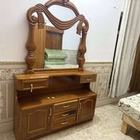 غرفه اخشاب للبيع تزگام نظيفه للاستفسار ٠٧٧٤٨١١٢٣٤٤