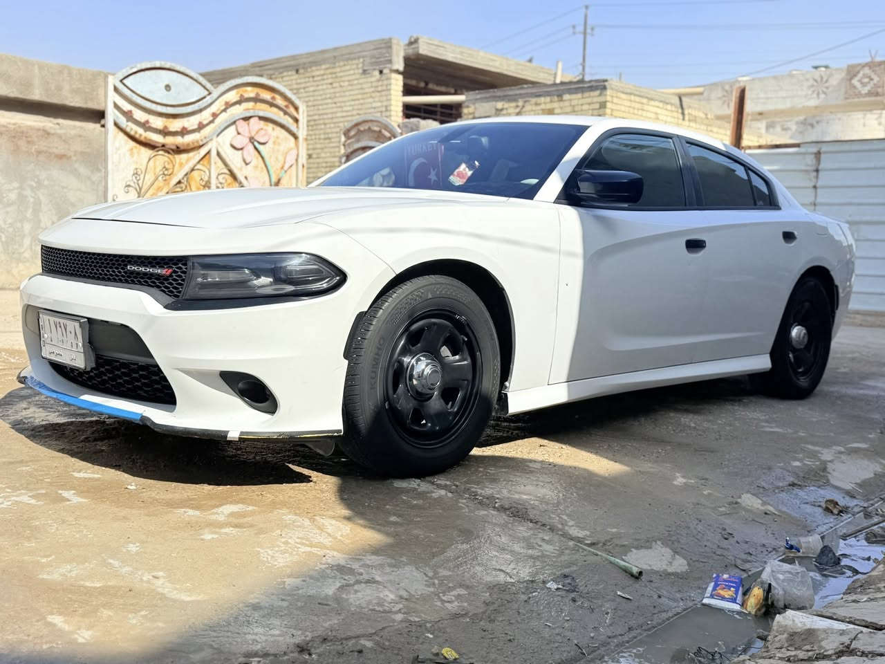 السلام عليكم جارجر ١٦ للبيع  بيه جاملغ بارد وبنيد بدل فول مواصفات عد الفتحه  رقم بابل  سياره ماشيه ١٠٥السعر ١٨٥وبيه مجال رقم الهاتف ***********
