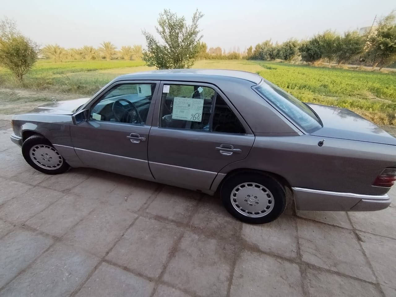 السلام عليكم
للبيع مرسيدس دب 
موديل 89
رقم بغداد نگليزي سنويه لل 30تحويل مباشر 
گير ومحرك 3000vvtحاويه 
تخم تاير وحداديه 100/100
كهربائيات كلهه شغاله 
بيهه قاعده وحده مصلحه 
غرفه جديده 
سياره جاهزه للاخير 
مكاني رفاعي 
سعر 55بيهه مجال قليل 
***********اتصال او واتساب 
‏‪***********‬‏
