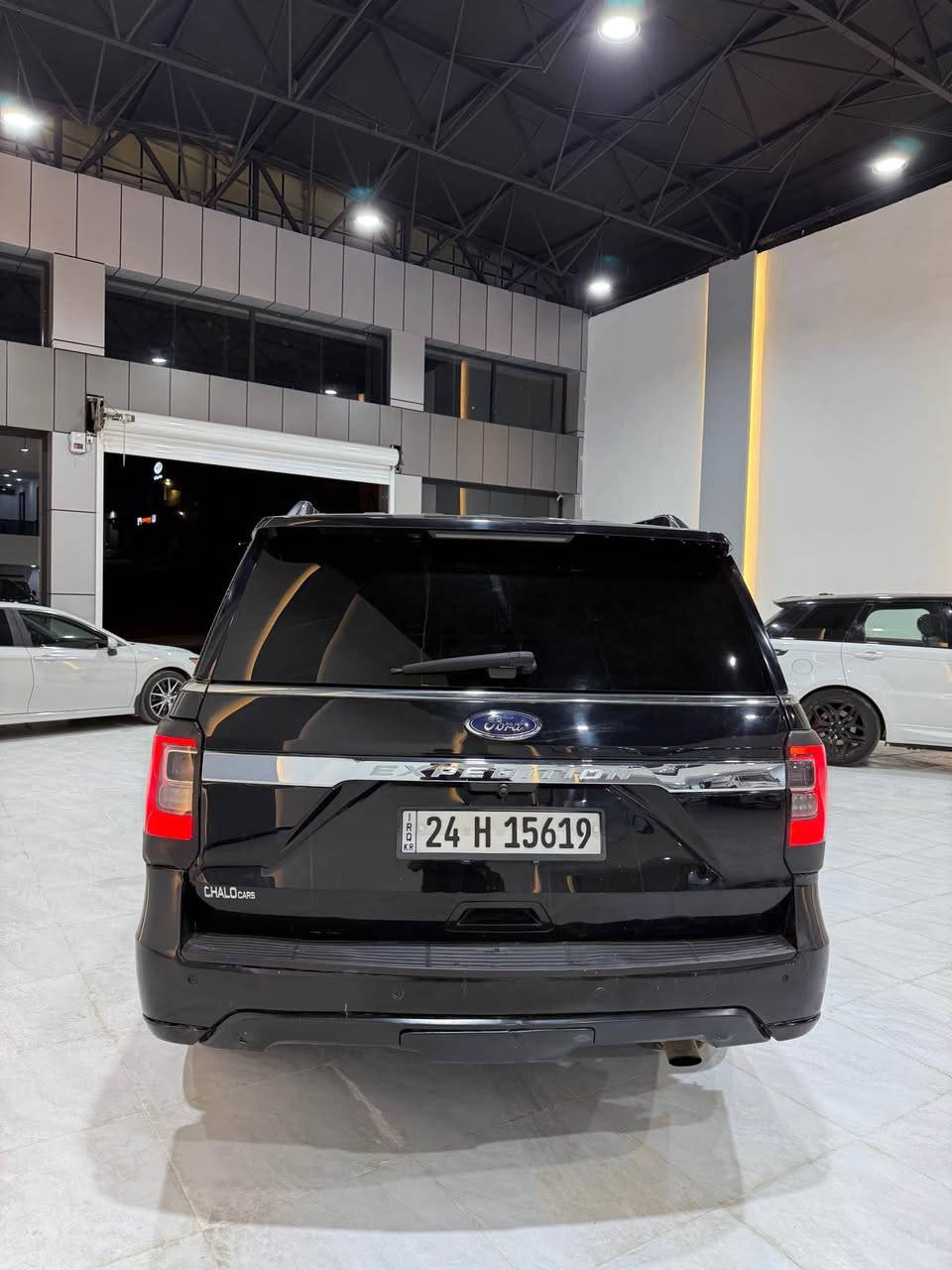 2019 Ford Expedition
فول فو ل واحد موصفات plitinuam 
اى موصفات أريد اكو 
دوسه كاره باى 
سعر بلاش 245 
سياره بدون ارباك بدون داخل واحد جمله سبخ فقد حساب ساره كلين 
(0750/403/39/48) دهوك, العراق

