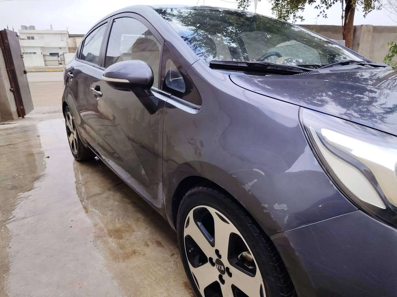 موديل 2014
رادار خلفي
تحكمات استيرن جهتين
رقم كركوك جديد
بطاقه بانزين
تخم جديد +تايرات تخم جديد
محرك16وكير شرط
ماشيه ميه الف كيلو
ضرر جاملغ تبديل فقط
***********
