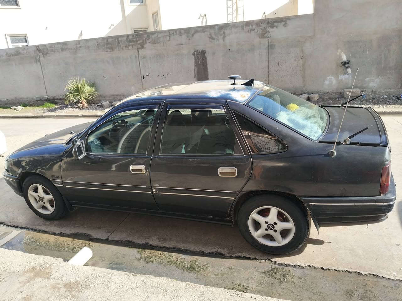 للبيع فكتره حجم 16 موديل 92 محرك معمر عينه وكلج وبوربرن جداد طخم مامي كلو جديد طخم تاير جديد باتري جديد درام شفتات جداد صبق دواير ودوسات بيه كابون ورقي(السعر 42)وبيه مجال *********** بي واتساب
