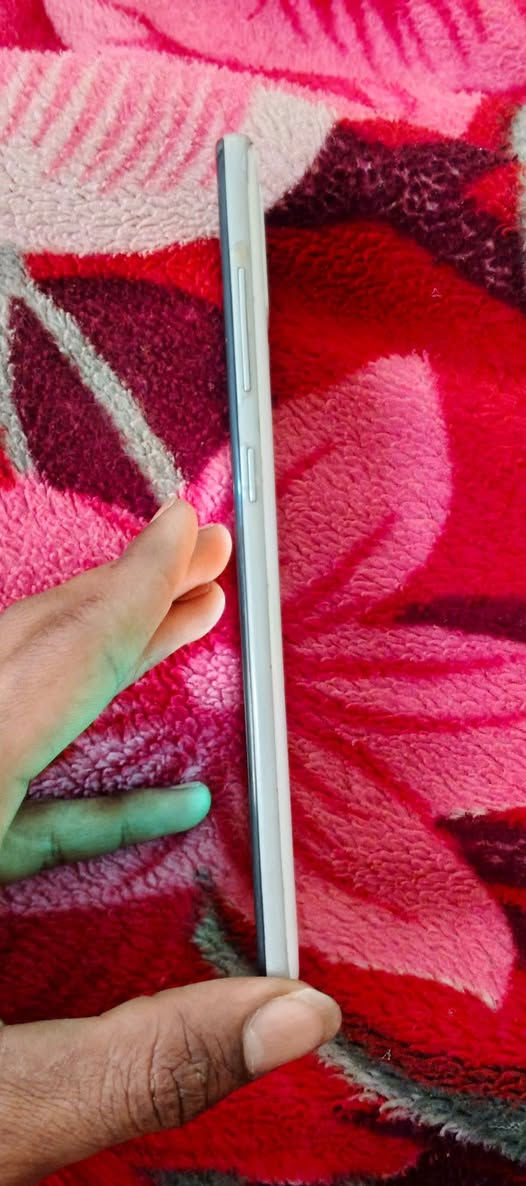 a70
ذاكره 128
عشوائيه 6 
ببجي 60فريم 
سعر 100وبيه مجال
مكان كربلاء قرب المخيم 
***********
