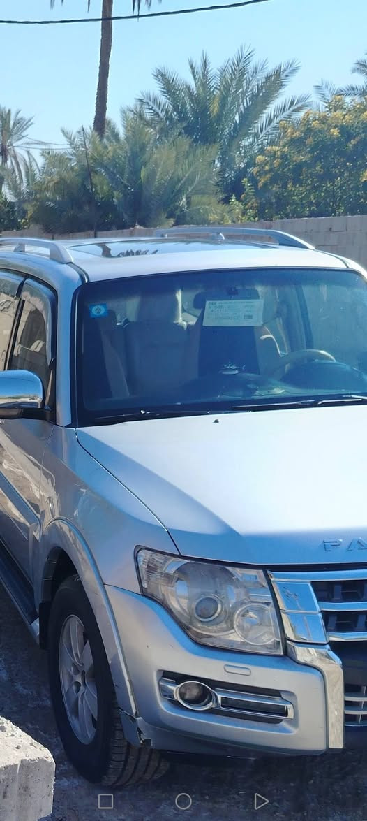 السلام عليكم باجيرو للبيع 2008 رقم بغداد باسمي مكفوله عام فول حبتور سعر125 مجال قليل سياره جديده جدا وادامه كامله ترايك للحدود***********
