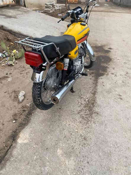 السلام عليكم.دراجه نامه شلامچه تعمير 2024كفاله من السرقه ولعشار
دراجه حلوا شوفت عينك،وسعره725وبيه مجال 
ومكانه البصره المدينه وهاذ رقمي ***********
