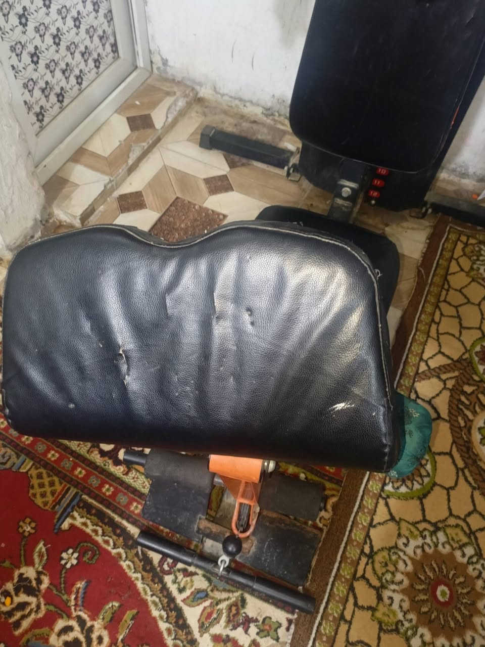 جهاز رياضي لكمال الأجسام متكامل نظيف قليل الاستعمال
خمسه في واحد خمس حركات رياضية في جهاز واحد 
السعر 300 
العنوان كربلاء حي المهندسين 
للاتصال ***********
