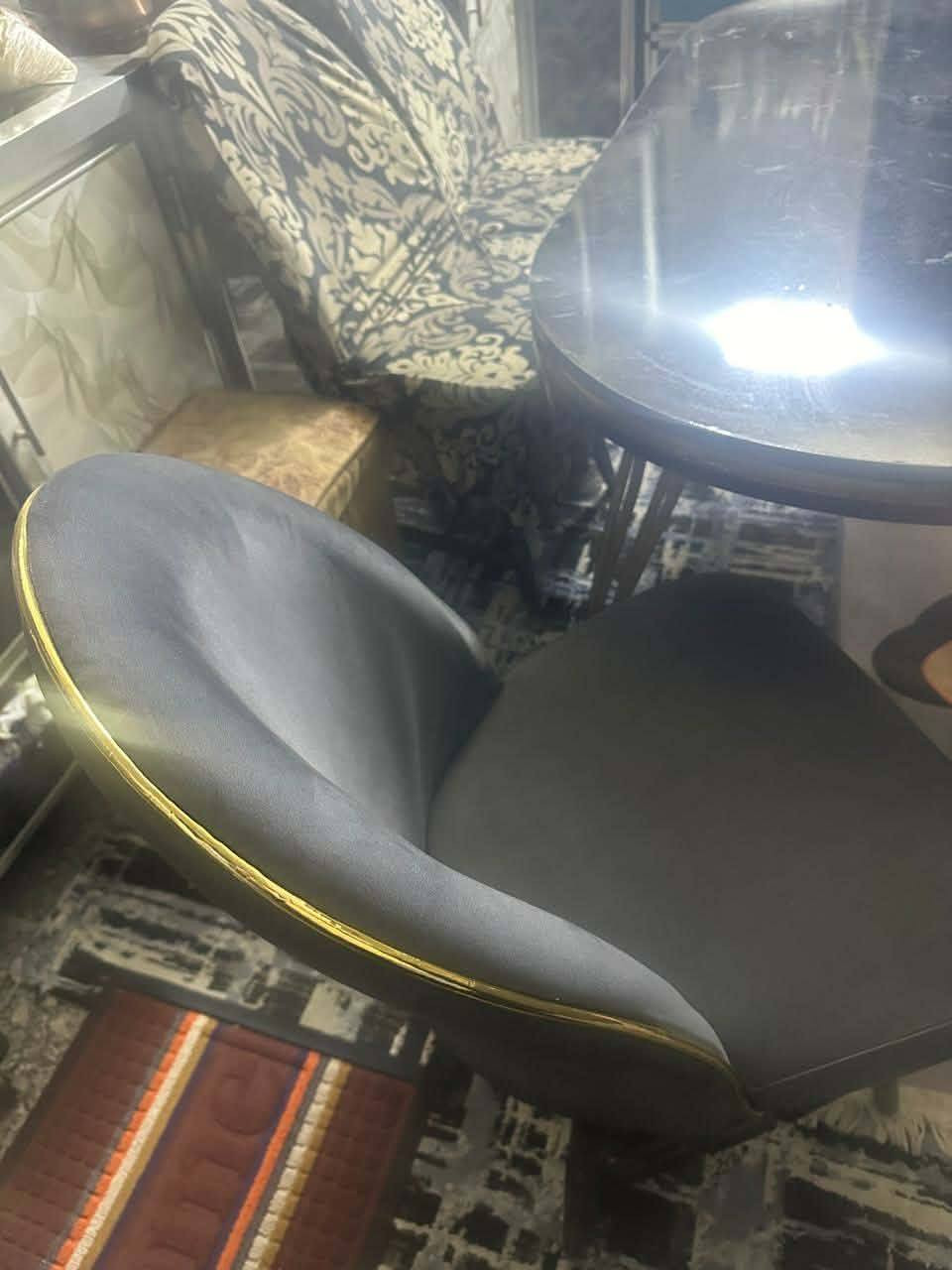 اقرو تفاصيل قبل مراسلة ميز طعام مرمر مع كراسي 3فقط نظيف كلش بدون اضرار السعر 100وبي مجال لشراي مكان بغداد حي جامعة شراي خاص ماكو توصيل بيع مستعجل


**إذا كنت صاحب هذا الإعلان وتريد حذفه لأي سبب، رجاءا أرسل رسالة إلى الدعم الفني**