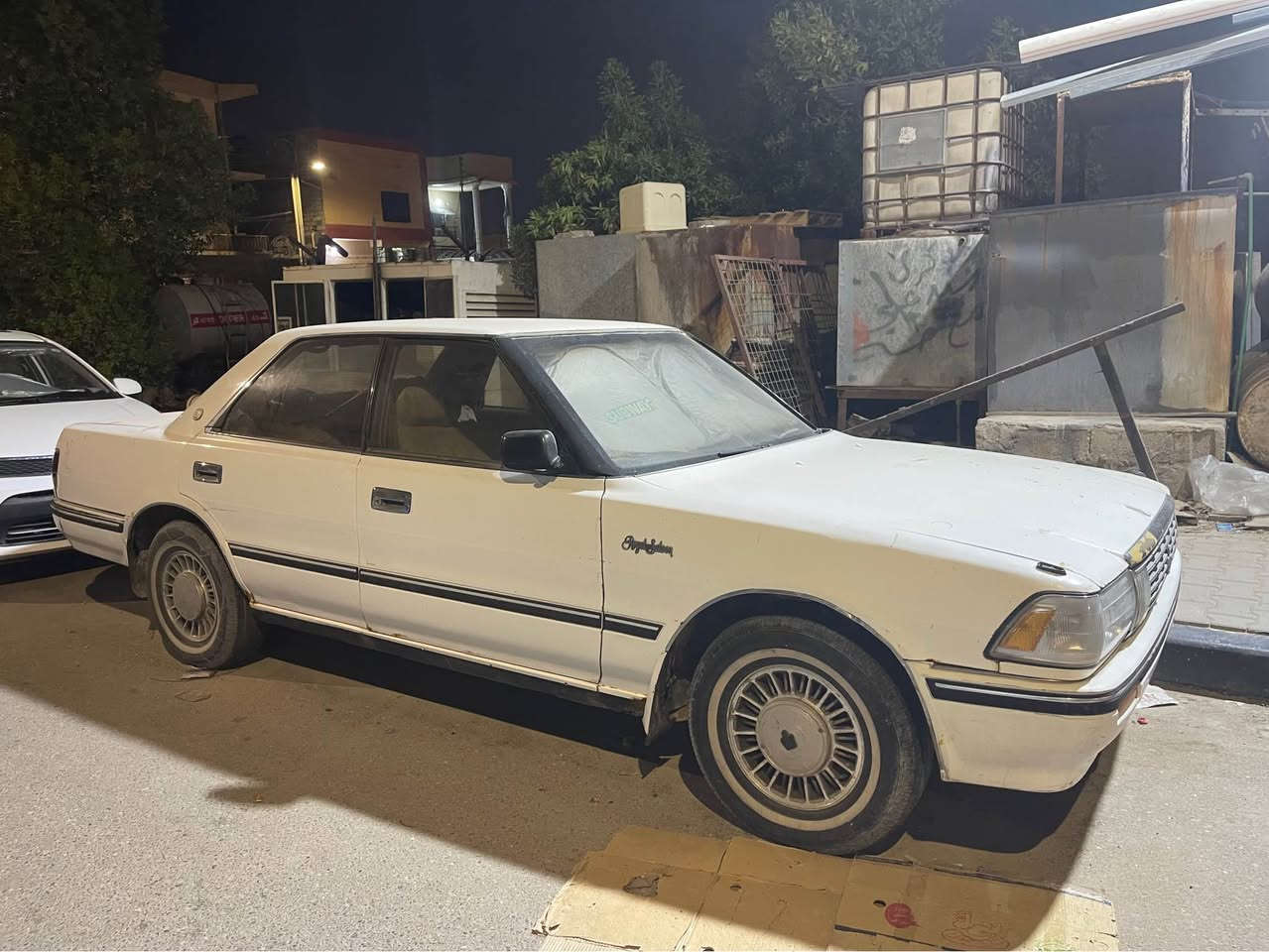 تيوتا هارتوب كروان مديل 1991 نظيفه دواخل وخارجها وعوزها فقط مكينه تبديل كوم حديد تتبدل المكينه فقط وكلشي شغال بيها وبيها مجال للشراي  *********** البصرة القديمة بأسم راعيها البصرة, العراق
