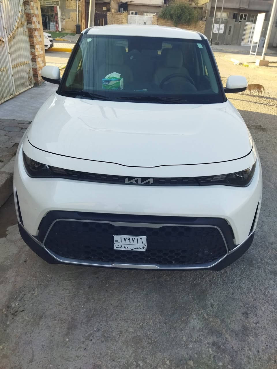 صول موديل ٢٠٢٤ فئة LX 
وارد امريكي ، لون ابيض صدفي 
محرك ٢٠٠٠ دوش 
ضربته خفيفة ، البجم كبس صور الحادث 
موجودة بالمنشور ، الايرباك البردة فقط 
دخول جديد منفيس حرة تترقم اي محافظة 
مواصفات  الLX معروفة ميحتاج اعددهن 
السمكرة والصبغ درجة اولى ما بيه اي تبديل كله ع وضع الشركة 
ماشية ١٩ الف ميل 
مكان السيارة  كوت مركز المدينة
السعر ١٥٠ $  
للاستفسار الاتصال على الرقم 
***********
