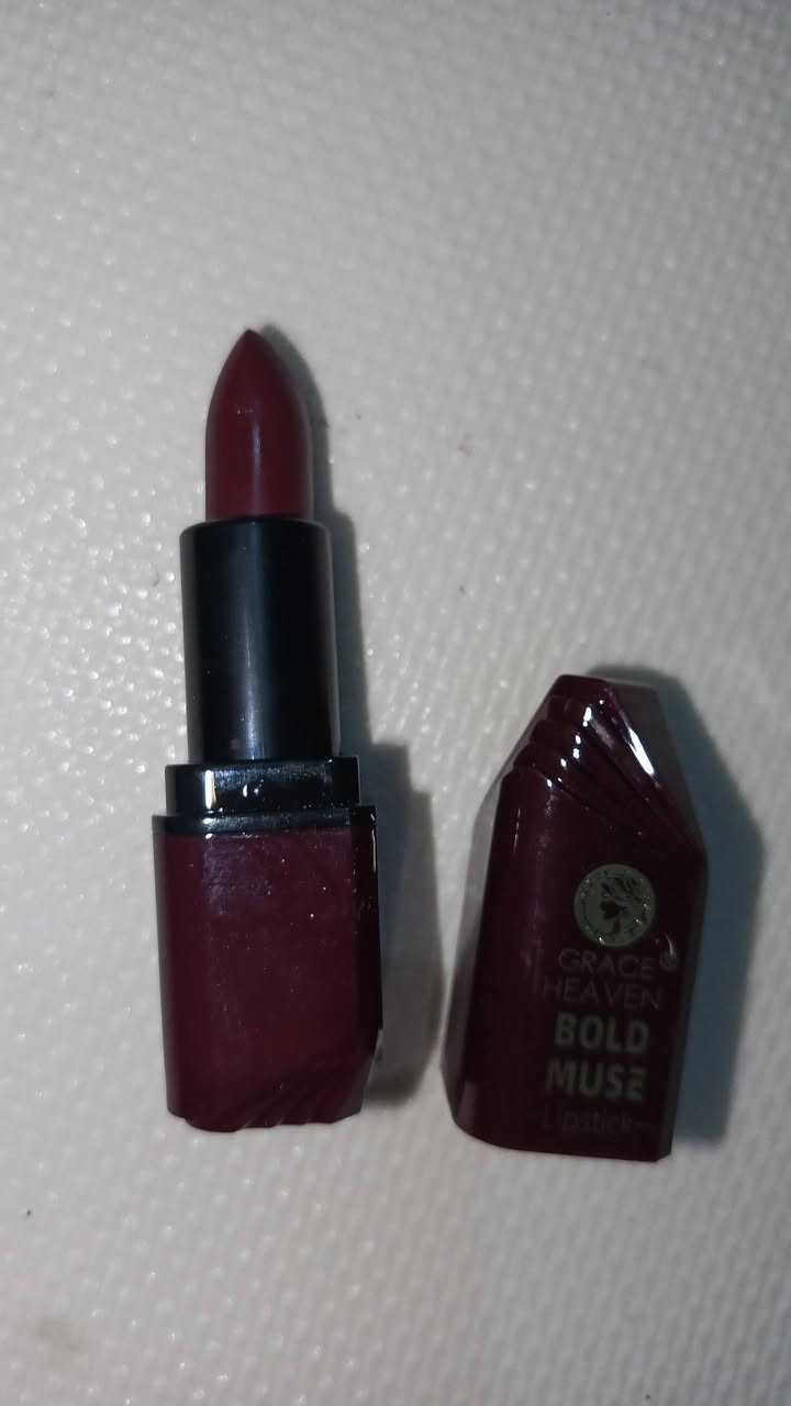 مساء العافيه عليكم قبل لا احد يكسر بحلال غيره خلي يعرف ضروفه ولايستغل
اني تورطت واشتريت بضاعه بالدين ب500الف وكاعدة ايجار وعندي بنات عبالي اساعد زوجي بس للاسف افتح بث وابقى سااااعات البث فارغ وهسه بطلت اريد ابيعهم حتى لو ب400ميخالف هذني نموذج كومة عندي بعد الله يشهد كلهم شي أن الملابس و الاحذيه


**إذا كنت صاحب هذا الإعلان وتريد حذفه لأي سبب، رجاءا أرسل رسالة إلى الدعم الفني**