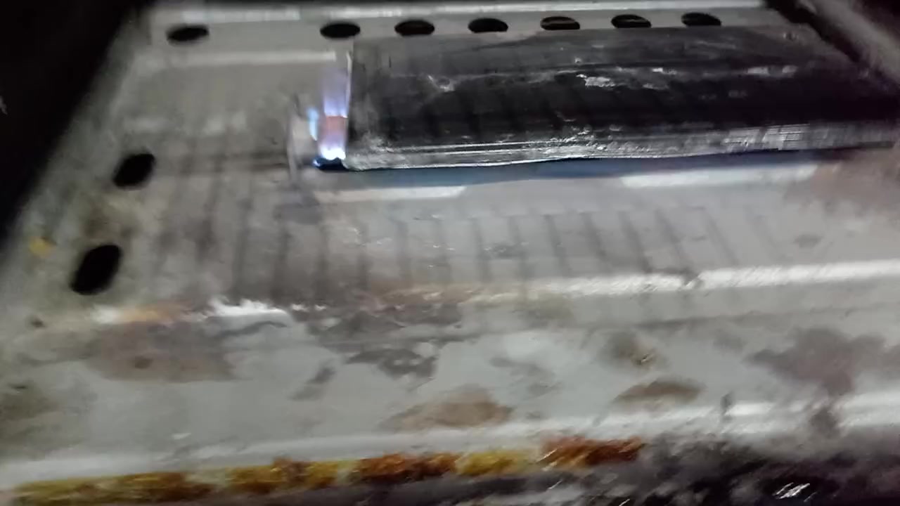 السلام عليكم طباخ عشتار نظيف مشتغل قليل واضح كدامكم بالصور والفيديو كله شغال نازك قياس ٦٠في٨٠ مكاني الصليخ منطقه ال٦٠٠ والشراي يتصل ولي يعرف قيمته الاتصال ***********
