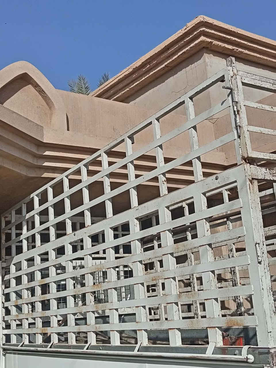 محجل كنتر للبيع السعر 1,300 رقم الهاتف
***********
