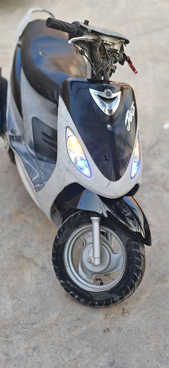 سلام عليكم
اعيد النشر بسبب الوعود الكاذبه 

دراجه ماكس منغول كفاله كفاله 
دراجه كلها ختم واحد محرك 49بلاد ما مفتوح صالنصه fm ولبلاديه موجوده كفرات بلاد دراجه نضيفه كلش و الايت مالها موجود دراجه كلها بلاد ما نقصها شي بيها قبق فلاوين وبيها يده مال بريك تزويد 
سعر الدراجه 280 الف قفل قفل او مراوس ب ايفون برو ماكس حسب القناعه 
متواجد  فيس خاص
الهاتف ***********
