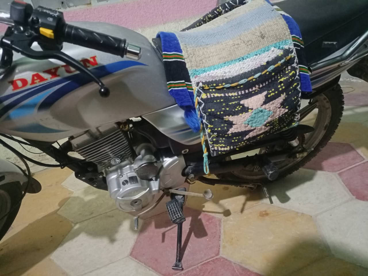 سلام عليكم دايون 2022 اوراق اصوليه شرط الترقيم وصل معرض موجودات مكينه لا تنقيص ولا تبخير دراجه مامفتوحه كهربائات كامله اشاير +زنون+دبل اشاره دراجه مال جناي 
الاستان العدل طاگ موضح بالصور والتانكي بي طعجه من اخذته على هاي حطيته ونضافه موضحه بالصور كلشي موضح 
 قفل مليون و300 
اذا تشوفه غاليه الله يرزقك بالاحسن منه 💛
گربلاء حي العباس /***********
