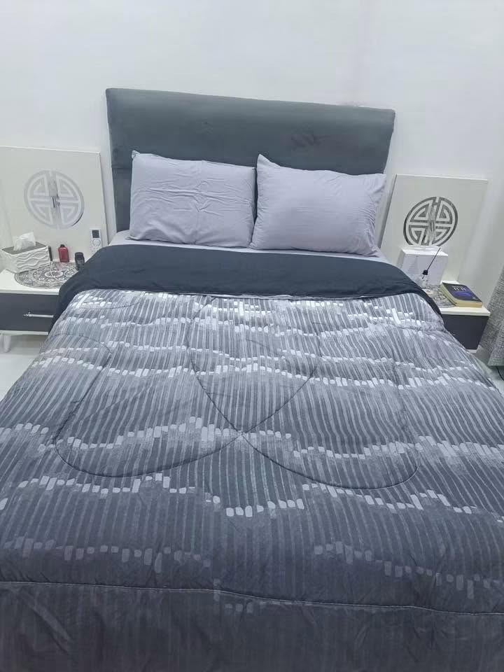 غرفة نوم للبيع
5قطع

سرير

140*200

كنتور6ابواب كل بابين تعليك مع رفوف  

ميز تواليت

2قطع كومدي

العنوان الدورة


**إذا كنت صاحب هذا الإعلان وتريد حذفه لأي سبب، رجاءا أرسل رسالة إلى الدعم الفني**