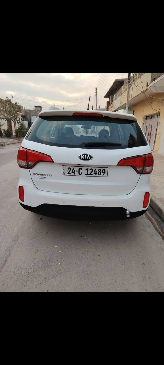 مكلف بنشر سورنتو للبيع رقم دهوك باسم صاحبها الشرعي تتكاتب مع صاحبها كاربون بانزين فوول مواصفات بصمه 7راكب محرك 4سندر العنوان موصل معرض الزهور الحديث تفاصيل أكثر الاتصال على رقم ***********
