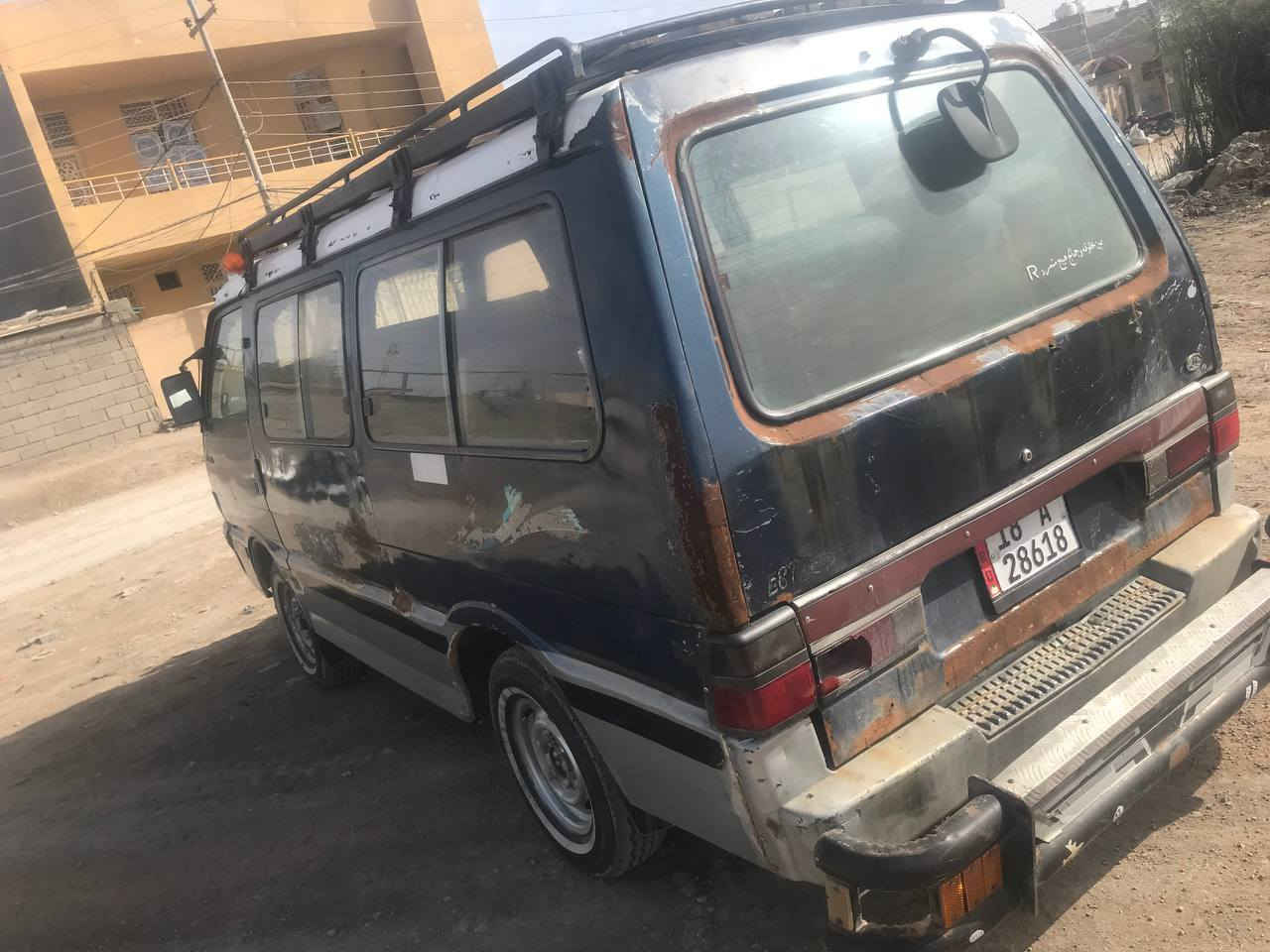 كيا بستا موديل ٩٥ ، رقم انكليزي
محرك ٣٠٠٠ '
كير واكسل بلشرط ،رقم أنكليزي 
صدر جديد، مشط وباور ستيرن جديد ،
كهربائيات كلهم شغاله ، 
هيئا وغرامات مصفرا ،مكينا بيها بخار قليل ، وتنقيص من تبديله لتبديله نص ربع ،شواصي معمرا تعمير مضبوط السعر 42 ورقه وبيها مجال وترهم اقصاد الأتصال علئ الرقم

***********
