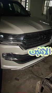 لاندكروزر • ٢٠٢٠ • ١٣٠ ألف