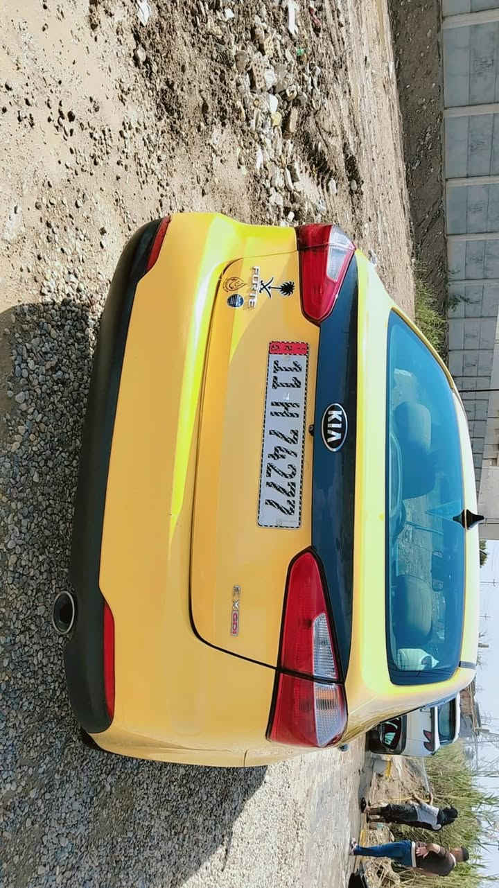 السلام عليكم فورتي 2015 سياره جديده رقم بغداد باسمنه مكينه كير حداديه خير من الله سونار مرفق وي الصور جاهزه من كلشي حداديه تخم تاير رقم انكليزي مكاني كوت مركز المدينه للاتصال ***********
