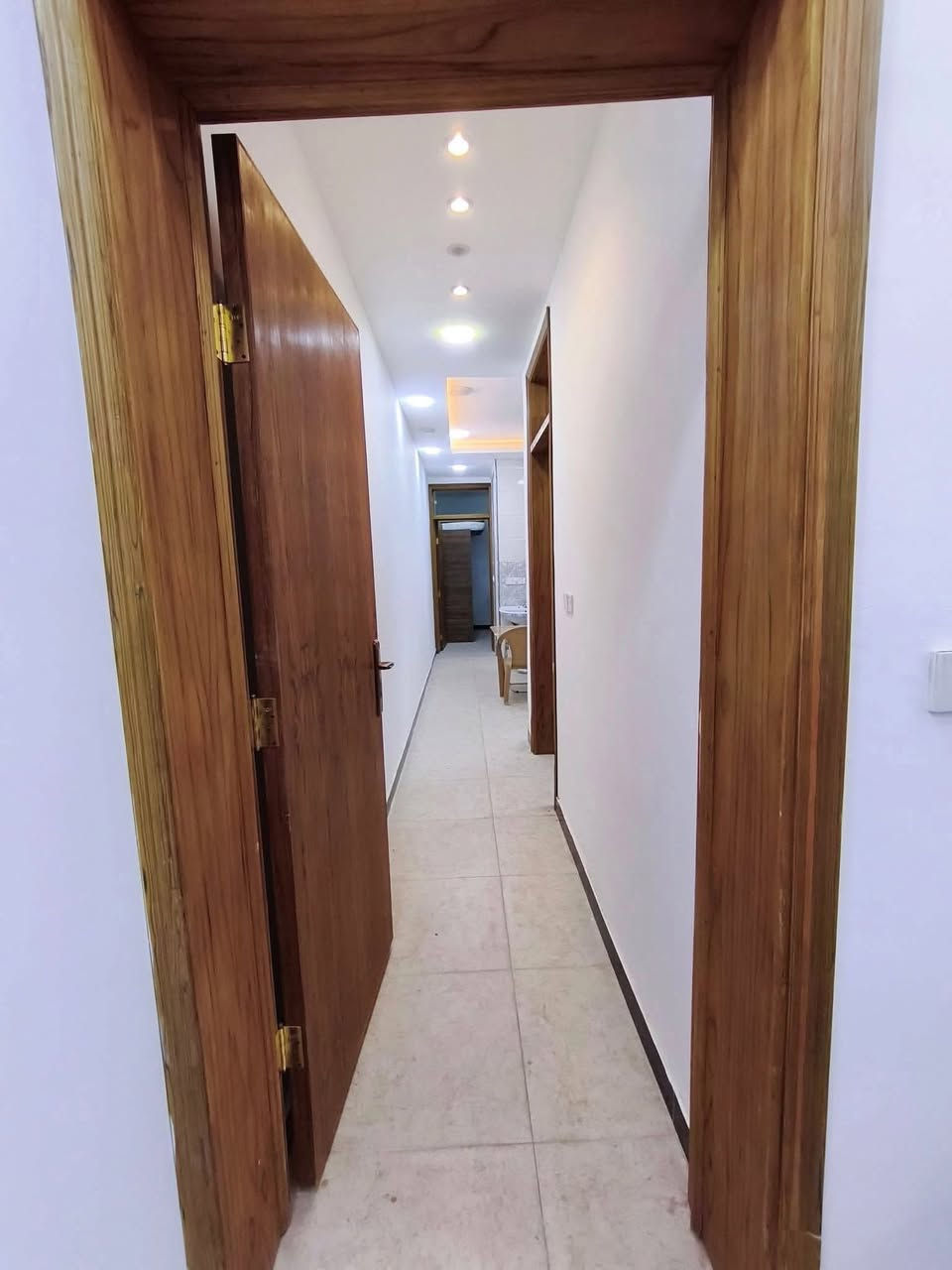 السلام عليكم
شقة مؤثثة سياحية للأيجار طابق اول
للناس المحترمة والعوائل للمسافرين والزوار
من ضمن خدمات الايجار
كهرباء طاقة شمسية ما تطفه السبالت
انترنت متوفر 
تلفزيون
ادوات الطبخ
مساحة 100 متر 
استقبال
وغرفتين ومطبخ وحمام
الايجار الشهري مليون
موقعها الغزالية حي العباسية (الهياكل) مجاور اسواق اميرة
على شارع 20 شارع تجاري
جنب سريع المطار 20 دقيقه للمطار 
الكاظمية والمنصور 10 دقائق
كلشي متوفر يمها من خدمات يومية
للأستفسار واتساب موجود
***********
