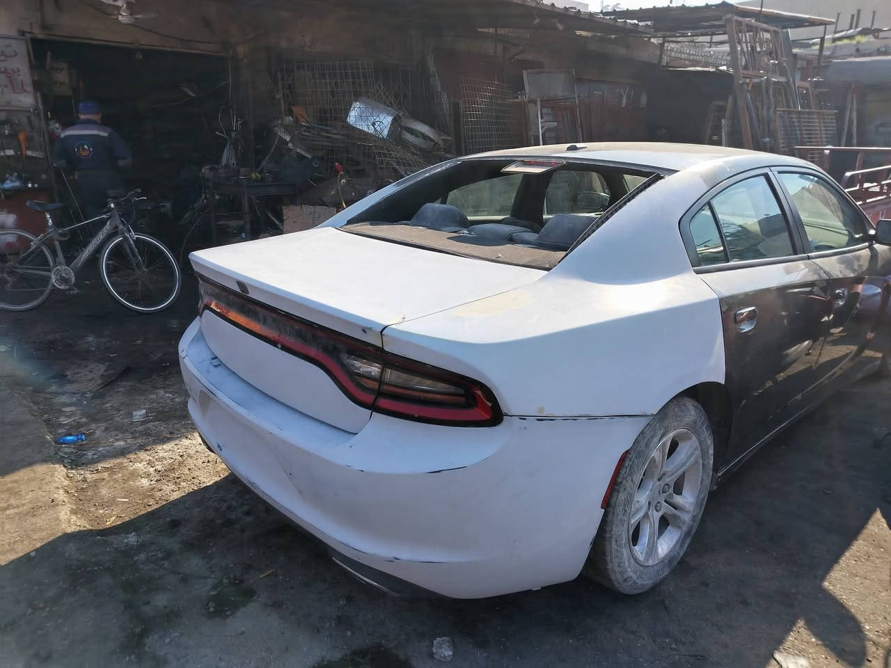 بفضل الله، نقدم لكم خدمات سمكرة من الدرجة الأولى، دقة في العمل وإتقان في التفاصيل لجميع أنواع السيارات (القديم والحديث)..

✅ ليش تختارنا؟
شغل نظيف ومكفول يعيد السيارة لحالتها الأصلية.

خبرة في التعامل مع كافة الصدمات والأضرار.

أسعار مناسبة جداً وترضي الجميع إن شاء الله.

🇺🇸 عروض خاصة لمستوردي السيارات (الوارد الأمريكي):

مستعدون لاستلام وتعمير وجبات السيارات الواردة وتجهيزها بأعلى المستويات.

📍 موقعنا:
بغداد – صليخ.
📌 للوصول إلينا بسهولة،  
https://maps.app.goo.gl/7zpqK5E3y46b1daS9 " 

📞 للحجز والاستفسار (واتساب )
الأسطى هادي السمكري: ***********
