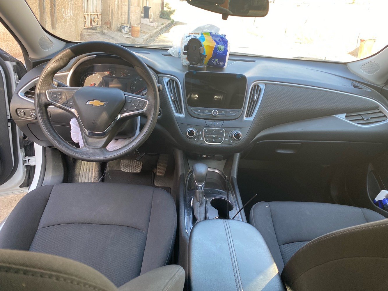 ماليبو 23حادث بنيد فقط وارد أمريكي موصفات lt
محرك 1500تيربو 
البيع او مراوس تفاصيل خاص 