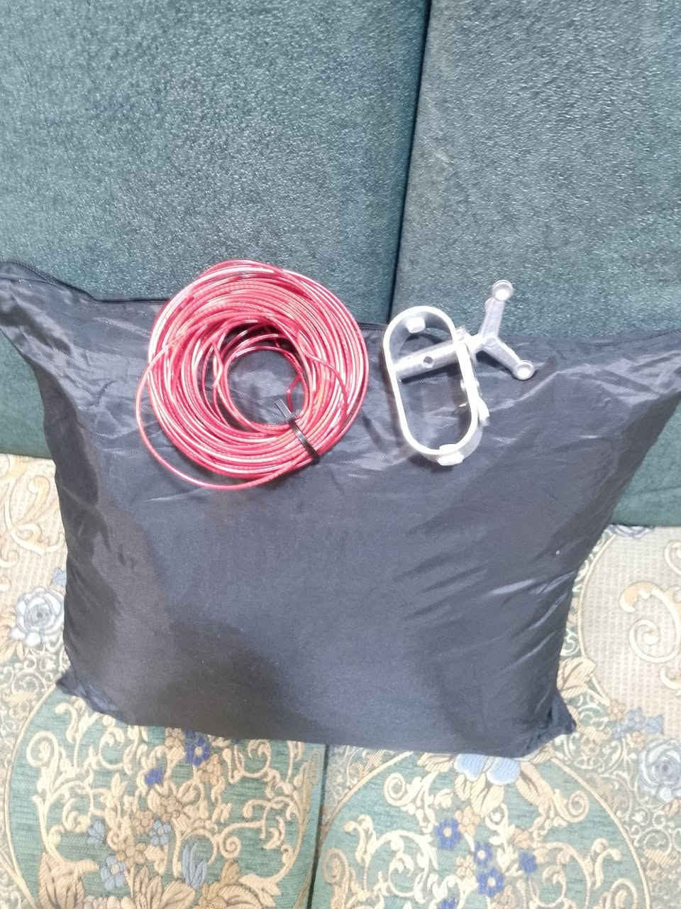 جادر كبير  شكله دائري  مو اقل من6×6
حراري مثل مموضح كدامك 
طيني سعر مناسب وبل عافيه


**إذا كنت صاحب هذا الإعلان وتريد حذفه لأي سبب، رجاءا أرسل رسالة إلى الدعم الفني**