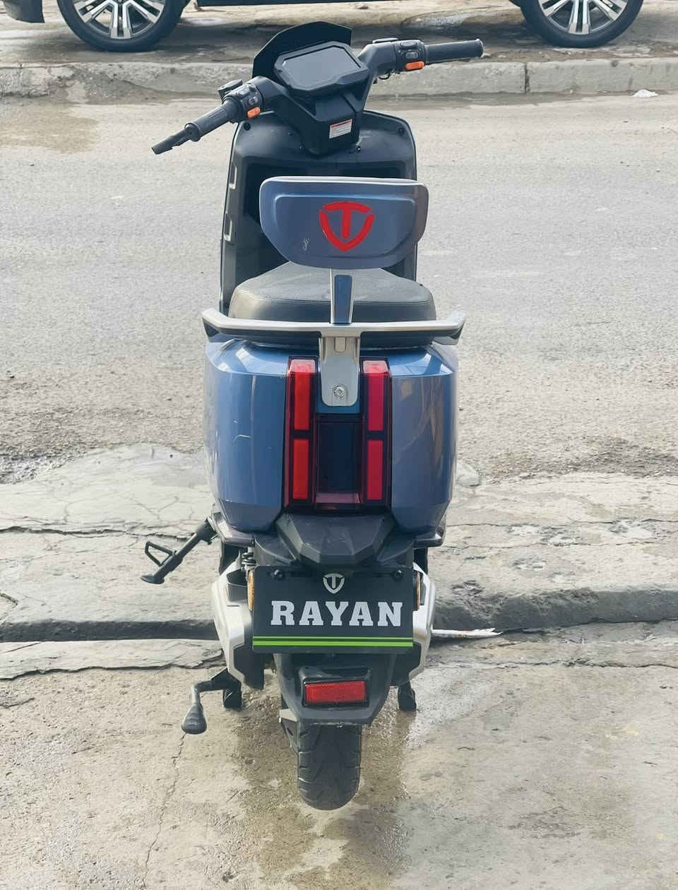 السلام عليكم ريان وحش الكون 6بطاريات مسطره 35امير فول مواصفات دراجه حلوه نضيفه صورها واضحه نضام بك رجوع لل خلف نضام بارك حمايه
ضام بصمه يدوي سوجين وبصمتين شلعه قويه سرعه 80طسه ناعمه
مكاني بغداد لل استفسار ***********
