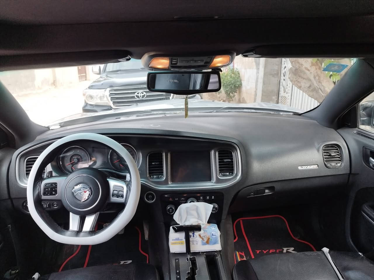 صباح الخير للبيع او مراوس 2012 فول ارتي ماكس حادث جاملغ وباب وغير لونه من رصاصي الي  ومصوره قبل الصبغ كير محرك حداديه اكسن تبريد كله مكفول مكاني كربلاء طويريج السعر 133 السياره جاهزه من كلشي دركه SRT  عينه SRT  بنيد ابوالفتحه اصلي SRT  كزوز يخبل ***********
