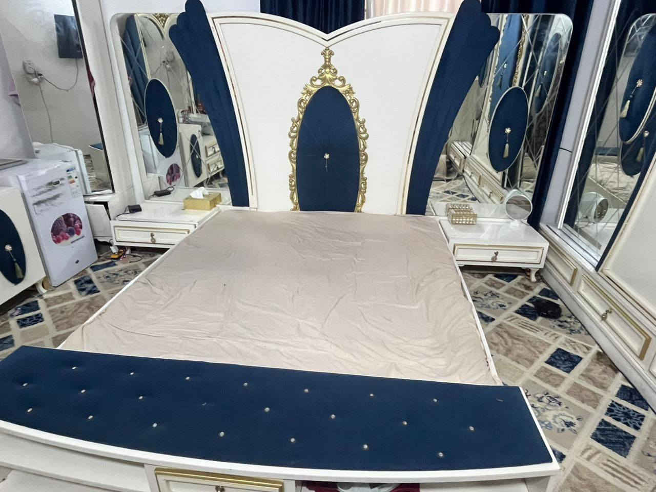 غرفة نوم ملكي تسع قطع بحاله جيده جدأ السعر 600 بيها مجال


**إذا كنت صاحب هذا الإعلان وتريد حذفه لأي سبب، رجاءا أرسل رسالة إلى الدعم الفني**