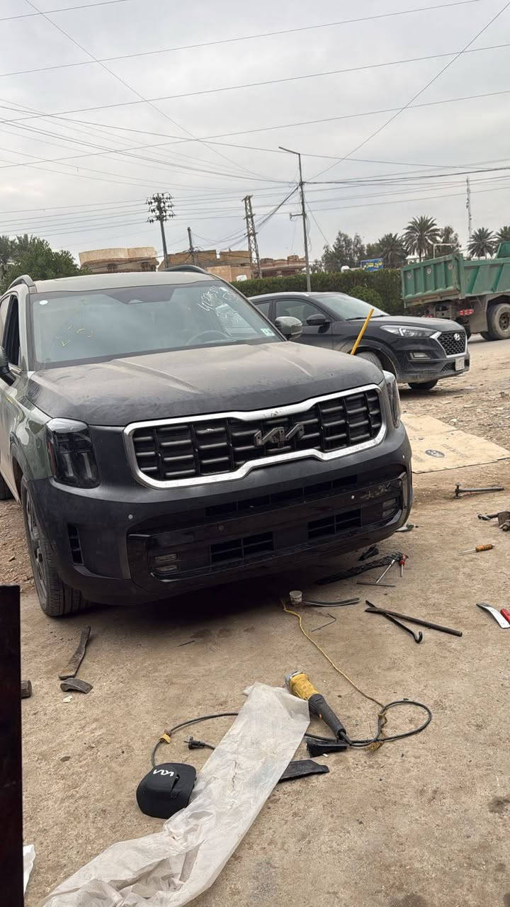 السلام عليكم 
تلورايد موديل ٢٤ sx برستيج x lain معروفة مواصفاتها فول 
ماشية ١٣ الف بس 
حادثها قطعة وحدة بنيد مبدل ومصبوغ سيارة جاهزة من كلشي 
رقمها بابل شهداء التحويل مضمون اسويلك بيها وكالة خاصة 
اخوان رجاءاً لحد يكسر بسعرها مواصفاتها معروفة وسعرها معروف اللي يريد سيارة ما يتعب بيها ولا يتعب من راعيها يتصل وما يكون خاطره الا طيب ياخذها من نفس طيبة سبب البيع بسبب ظرف خاص 
مكان السيارة بابل 
باقي التفاصيل على الرقم اتصال او واتساب
***********
