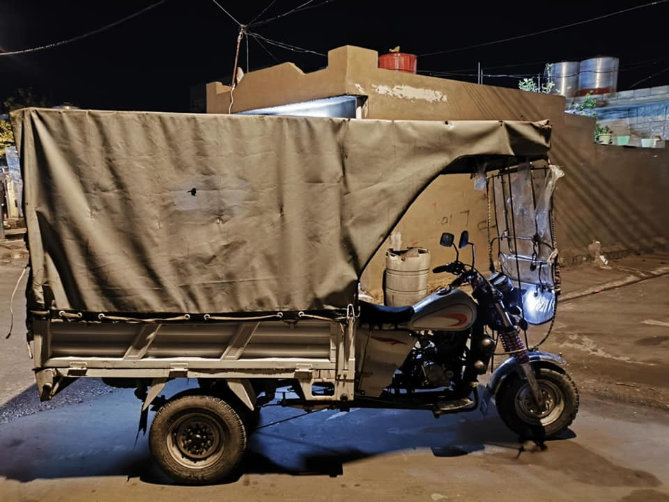 السلام عليكم مكلف بالنشر للبيع موديل 21نضيفه وجاهزه محرك مامفتوح لوك مال بيت شرط السرقه سعر منااسب مليون و١٠٠وبيها مجال للشراي /***********
