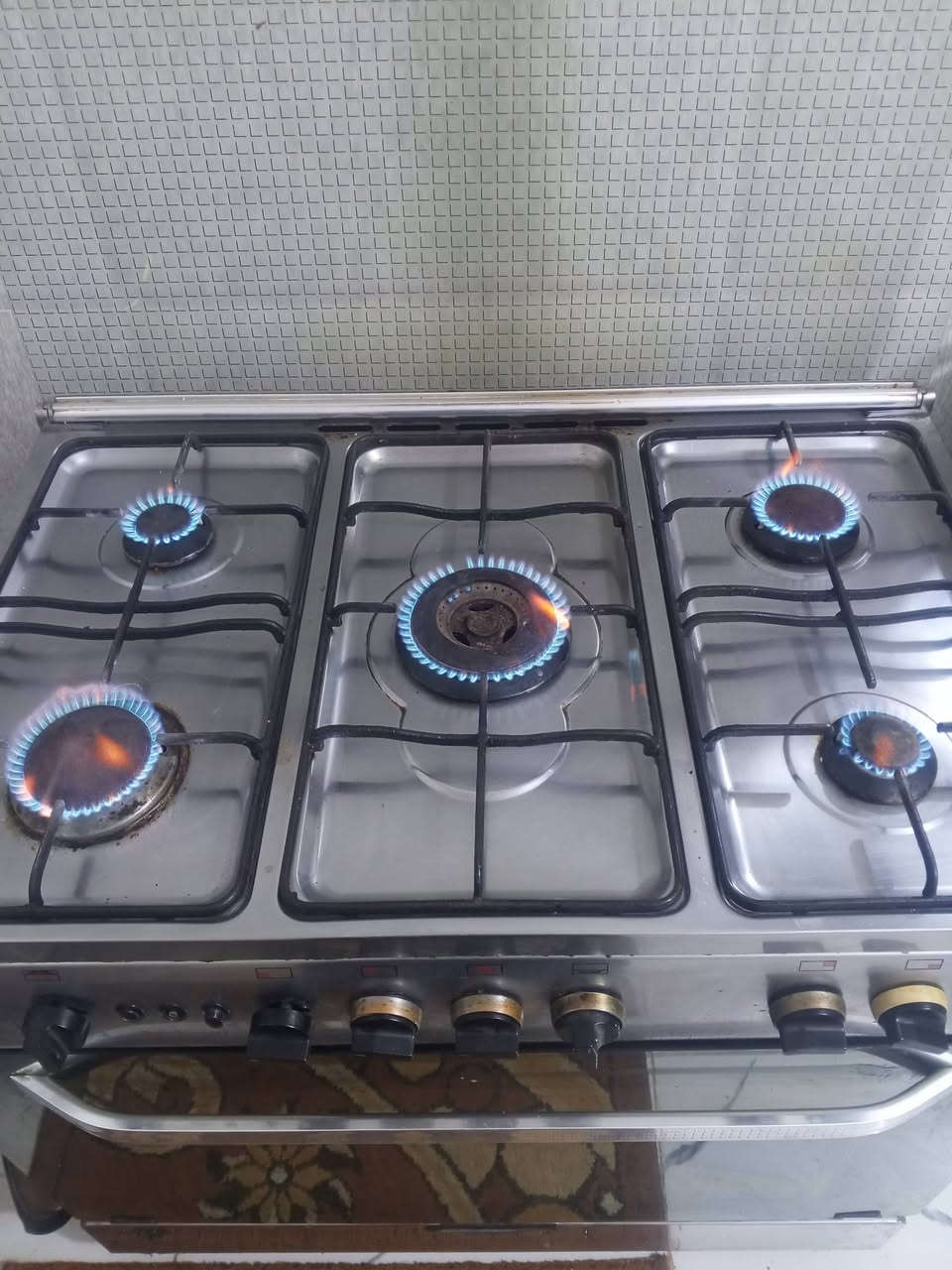 طباخ نظيف للبيع العنوان ابو غريب الشهداء 
السعر 250 وبي مجال


**إذا كنت صاحب هذا الإعلان وتريد حذفه لأي سبب، رجاءا أرسل رسالة إلى الدعم الفني**