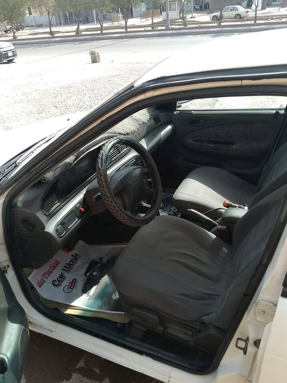 السلام عليكم 

كيا سيفيا لون ابيض رقم ديالى موديل 1996 انكليزي كير اوتوماتيك 

مكان السيارة بغداد البياع السيارة بأسمي

تخم تاير جديد 

واتر بم جديد 

صدر امامي جديد 

فيت بم جديد 

نوزلات جديدة 

صيانة للكير فلتر وهيدروليك اصلي 

نقص تبريد (فان )

عارضها ب 35 

للاتصال  ( *********** )  ( *********** )
