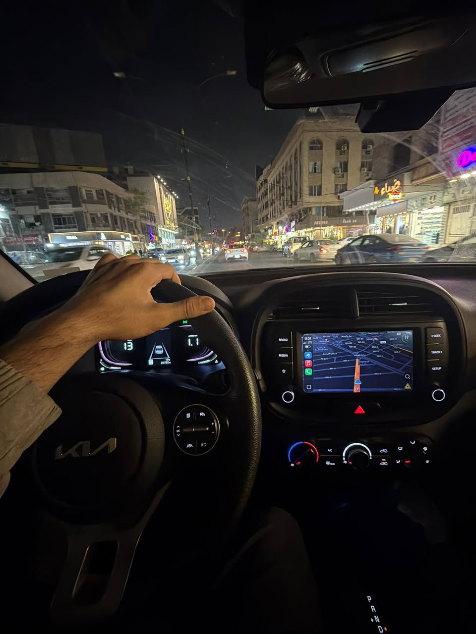 سلام عليكم سياره كيه صول مديل 23ماشيه 52كيلو متر نضيفه مكفوله محرك 2000دوش وارد امريكي ضربتها بخشم لبنيد وشبر بلباب لعكس لسايق سياره مراوس او للبيع لسعر 160. رقم بغداد الدولي لنكليزي رقمي ***********
