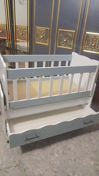 كاروك للبيع بغداد الكرخ هاتف 07903759108