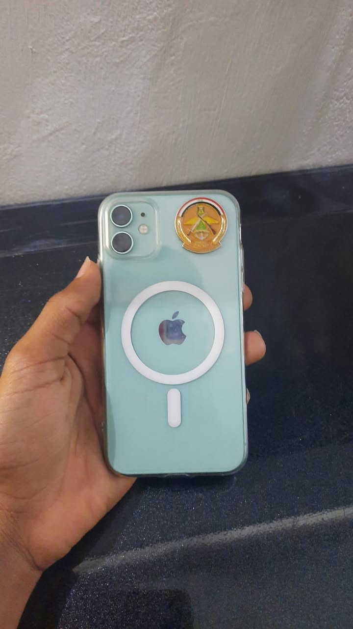 ايفون 11عادي للبيع بطاريه 🔋70 ذاكره الجهاز64 شاشه 3خيارات بلاديه تصوير فديو 4k 60اطار صوره جوده 4k  بوتريه شغاله فيس ايدي شغال جهاز كامل ما مفتوح جهاز حلوو يجيك ويا جهاز حساب ايكلود اصلي وشاحنه سريعه و سماعات ابل الاصليه رايده ب 240وبي مجال او عندك دراجه مراوس عادي مكاني الحسينيه👍🏻


**إذا كنت صاحب هذا الإعلان وتريد حذفه لأي سبب، رجاءا أرسل رسالة إلى الدعم الفني**