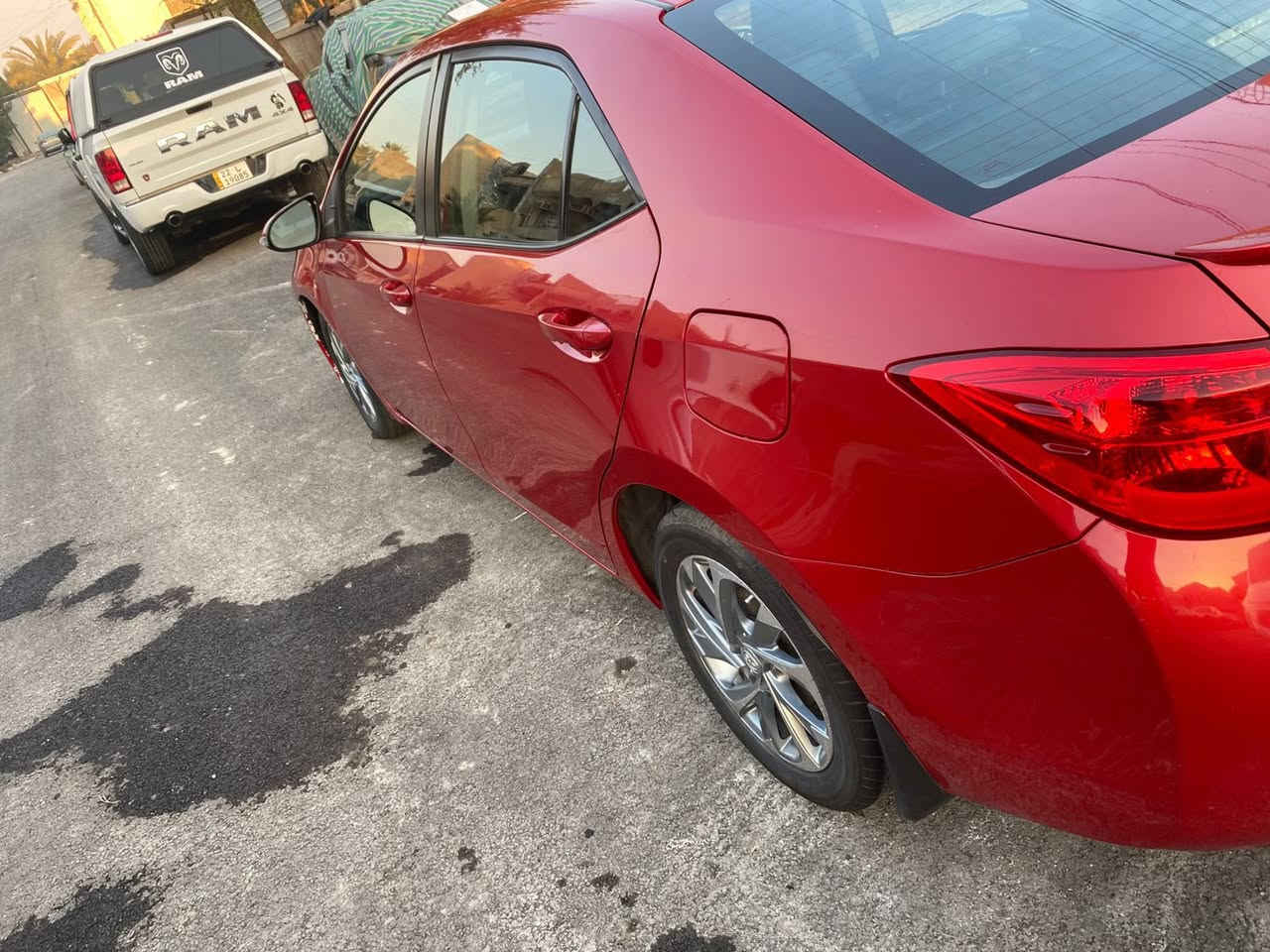 السلام عليكم 
كورلا 2017 se وارد امريكي 
بدون حادث داخله فقط دعاميه  وبيهه حادث بلعراق جاملغ وباب مبدلات بلادي  بدون ايرباك لا دركة و لا كشن و لا شي بلادي مال شركة 
كفالة من الضربة و الغرق 
السيارة مقاعد جلد
مقاعد كهرباء 
شاشة 
كامرة تحكم ستيرن فول  
شفتات ستيرن
كروز سرعة  
اشاير بالمري 
ويل كب ١٧
سنتر لوك مركزي 
بجم قرش فول لد 
لايت زنون 
السيارة جديدة حيل و على ايد وحدة بدون نقص برغي 
رقم بغداد باسمي السعر (133)
مكان السيارة بغداد 
رقم صاحب السيارة ‭0771 297 6388‬
