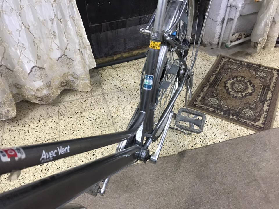 السلام عليكم بايسكل لبيع نضيف حيل
ومستعجل على بيعتو والسعر١١٥ وعنوان موصل 
والرقم *********** وبي مجال
