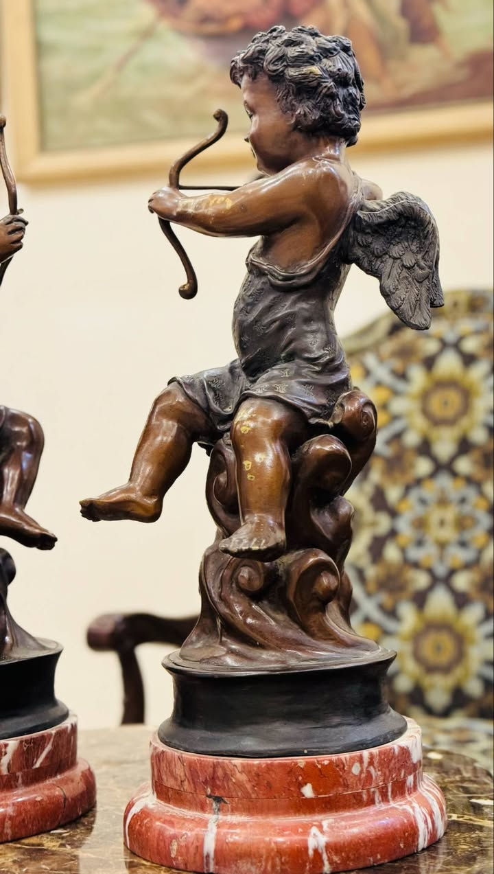 بسم الله 
لعشاق التميز والزوق الرفيع  عدد 2 ملاك برونز تحفه فنيه رائعة  

المقاس الطول 50 سم بالقعده


**إذا كنت صاحب هذا الإعلان وتريد حذفه لأي سبب، رجاءا أرسل رسالة إلى الدعم الفني**