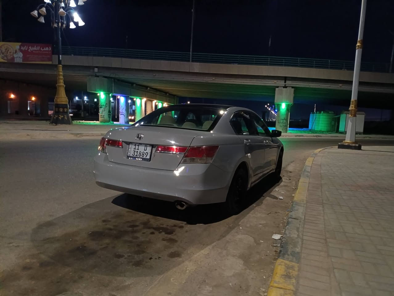 هوندا اكورد موديل 11 صبغ عام بدون قطرة معجون مكينة كير بحالة جيدة رقم بغداد الدولي بأسمي السعر 77ضربتة تبديل بنيد وجاملغ وتصليح جدا بسيط حدادية كلة جديد دعامية الايتات جدد بيع او مراوس ب كابرس نظيفة وتفاصيل أكثر بالخاص 
*********** واتساب
