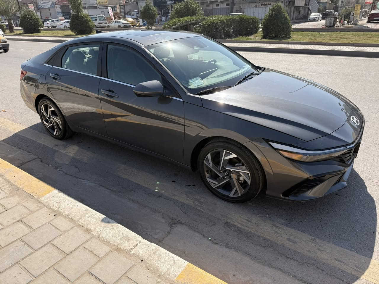 سلام عليكم النتره 2025. LES من فئة
كير اوتو
نشغيل بصمة
كامرا
سايد بريك دكمة
رادار
فتحة قمارة
تحكمات استيرن
ويل كب
البجم كبس بدون اضرار حادث بل منشور ورقم شاصي 
الضرر فقط باب خلف السائق دخول نهايه شهر 9فول موصفات بدون رقم سعر 155 حدثها فقط باب الخلفي مبدل اصلي مكان بغداد جميله *********** نقصها دفع كمرك ورقم سياره  زيرو  الله شاهد
